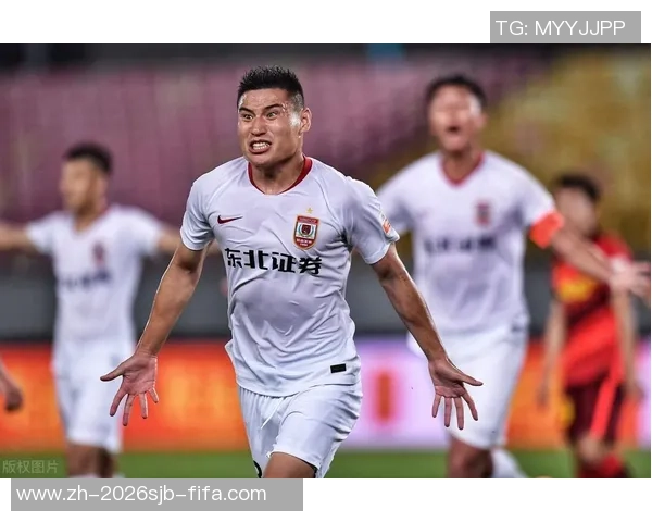 近年来足球明星纷纷退役引发球迷热议与怀念的现象分析